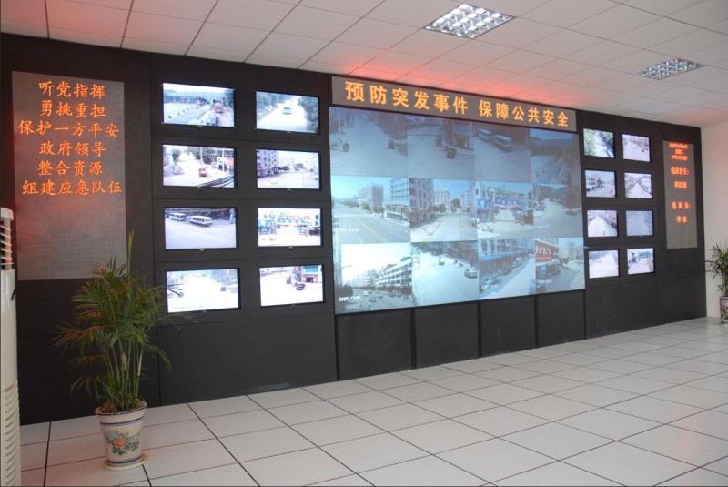 16-32寸+12-55寸拼接屏電視墻+LED顯示屏
